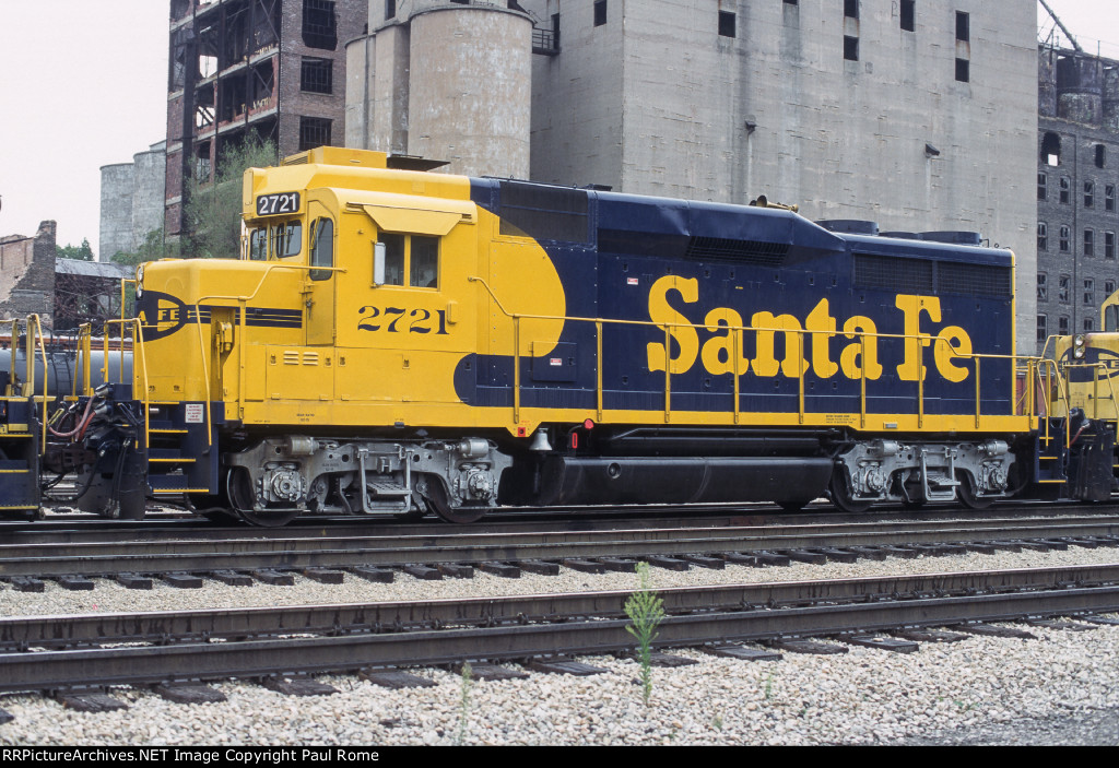 ATSF 2721, at IHB Blue Island Yard, 